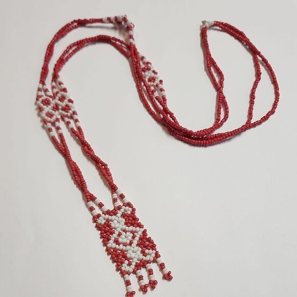 Red and White Beaded Necklace - Picture 4 of 4